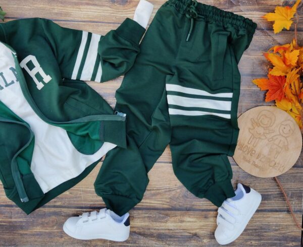 Dres trzyczęściowy dla chłopca (9) Dres trzyczęściowy dla chłopca