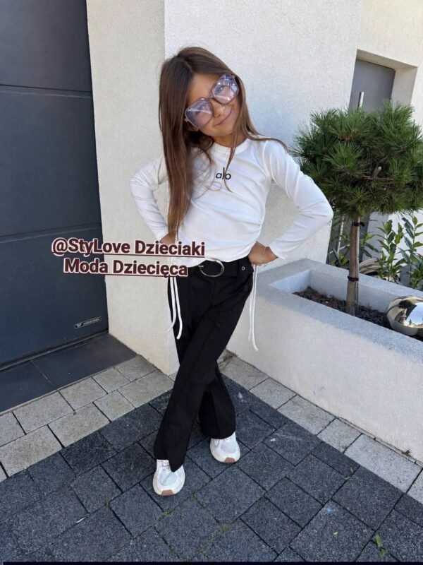 2026/08/1000003252.jpg Spodnie dzwony z paskiem