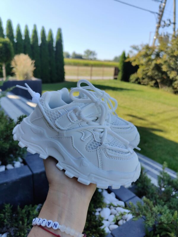 2026/08/1000005979.jpg Leciutkie sneakersy