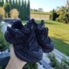 Leciutkie adidaski z literka M